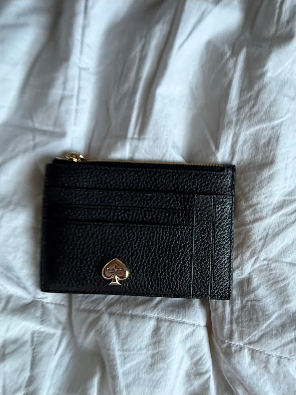 kate spade Black Pebbled Leather Card holder Wallet with Gold Spade Accent - Picture 1 of 3